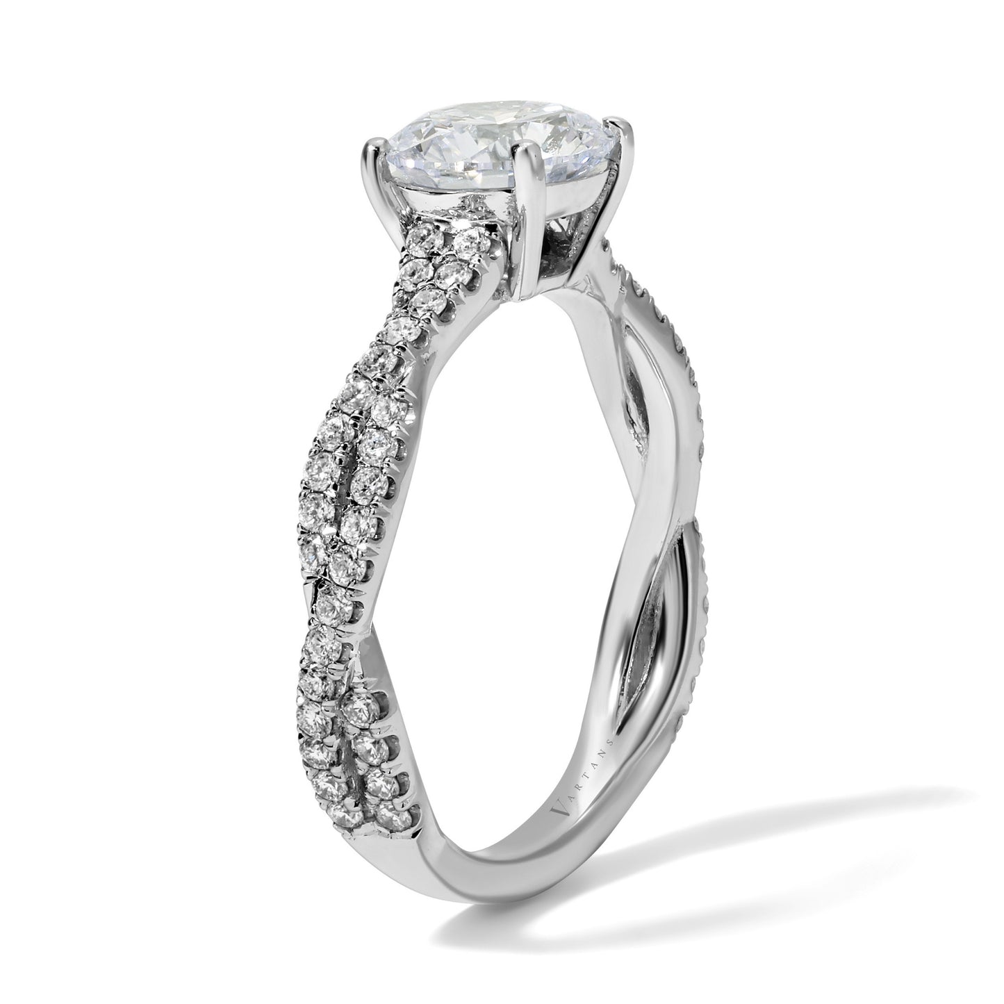 Round Diamond Solitaire With a Twist